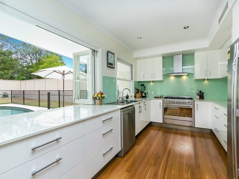 18 Inglis Street, Grange QLD 4051