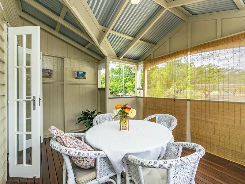 18 Inglis Street, Grange QLD 4051