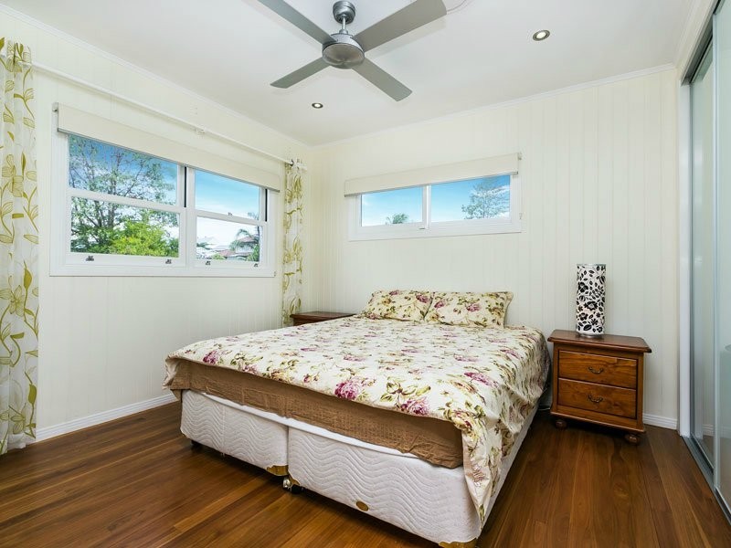 18 Inglis Street, Grange QLD 4051