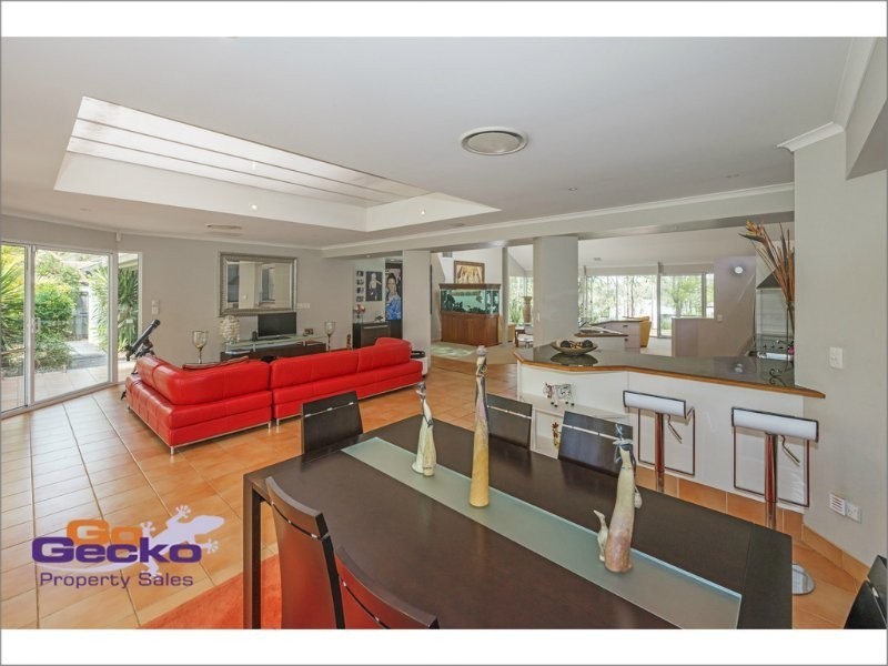 51 Lather Road, Bellbowrie QLD 4070