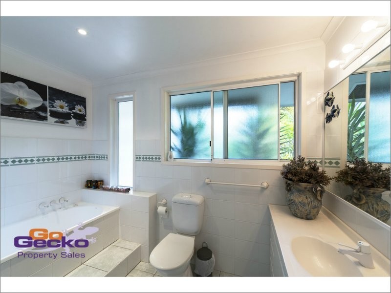 51 Lather Road, Bellbowrie QLD 4070