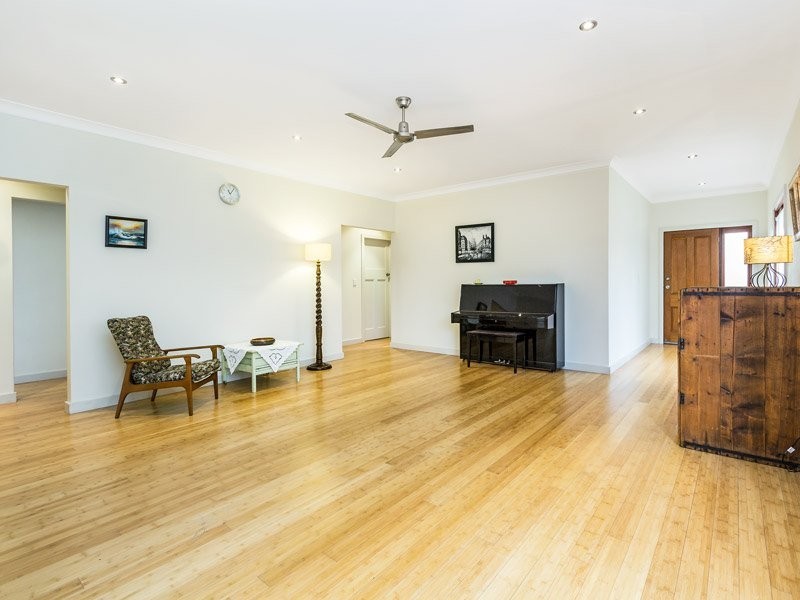 11 Prince Street, Grange QLD 4051