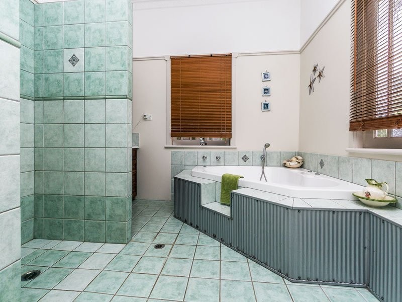 11 Prince Street, Grange QLD 4051