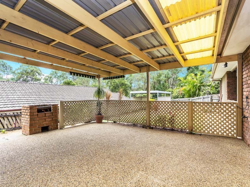 1 Yellowood Drive, Ferny Hills QLD 4055