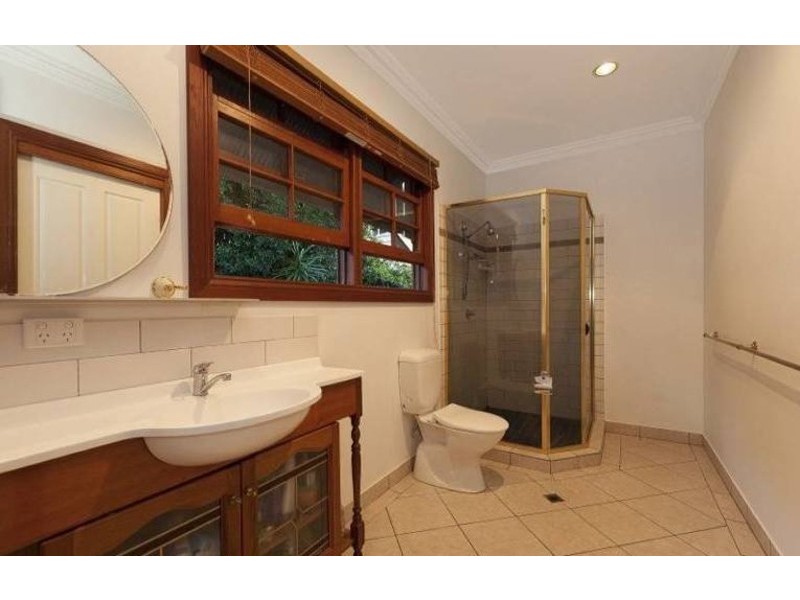 9 Colston Road, Grange QLD 4051