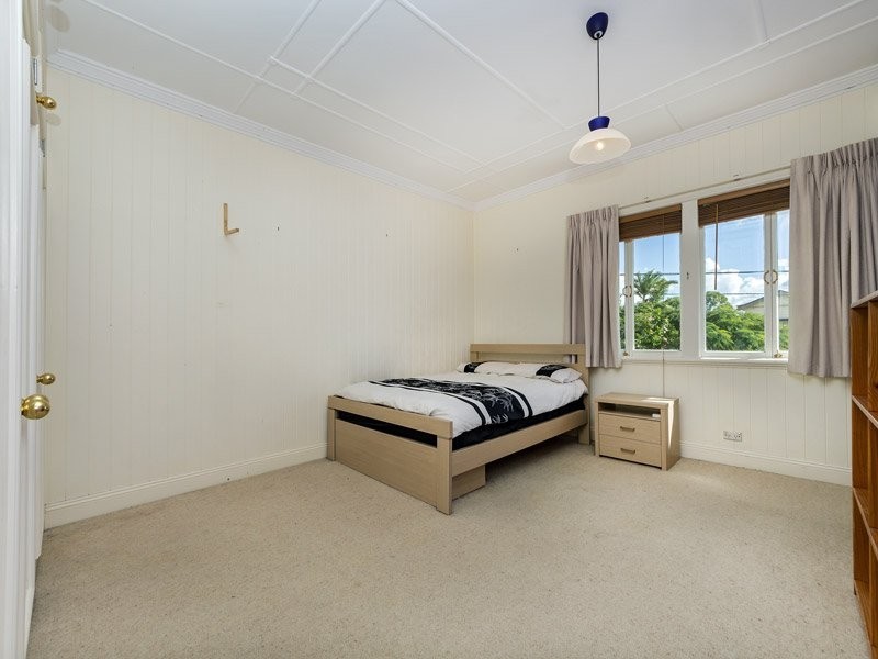 31 Jean Street, Grange QLD 4051