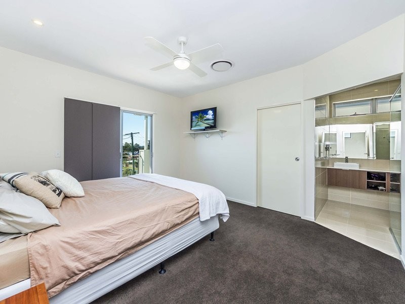 30 Parkview Street, Mitchelton QLD 4053