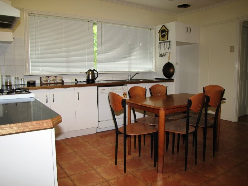 17 Barellan Street, Stafford QLD 4053