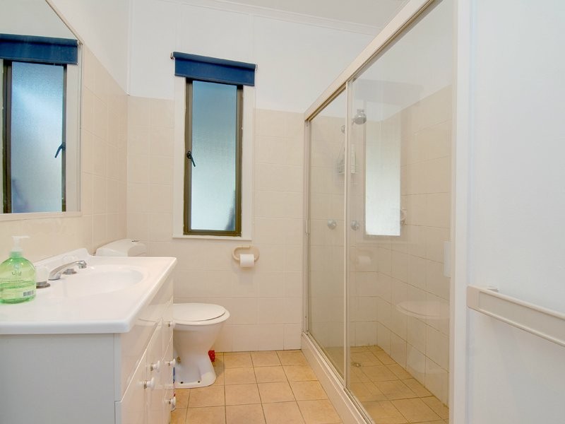 12 Allan Street, Kedron QLD 4031