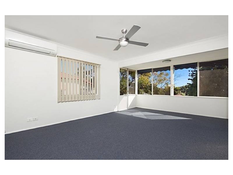 100 Molloy Road, Cannon Hill QLD 4170