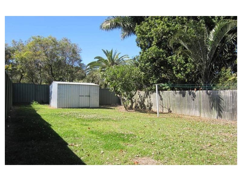 100 Molloy Road, Cannon Hill QLD 4170