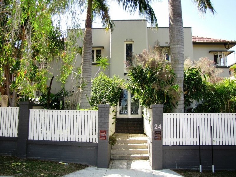 2/24 Grantson Street, Windsor QLD 4030