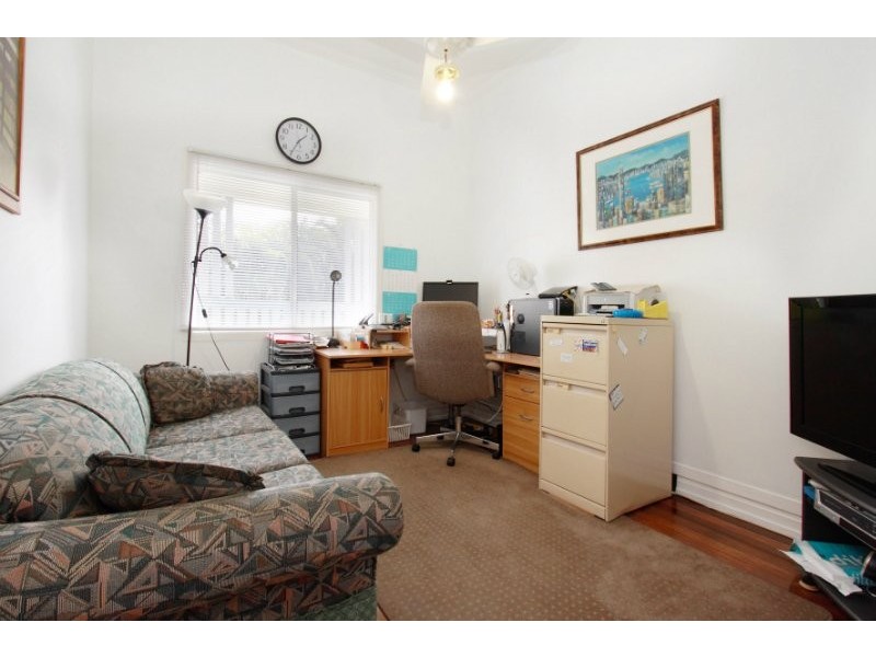 8 Wood Street, Kedron QLD 4031