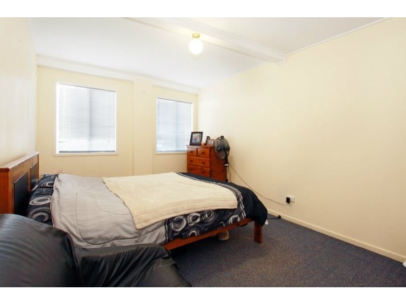 8 Wood Street, Kedron QLD 4031