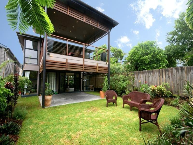 6 South Street, Newmarket QLD 4051