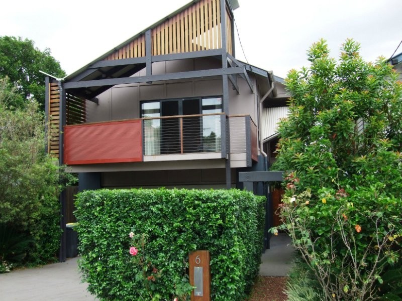 6 South Street, Newmarket QLD 4051