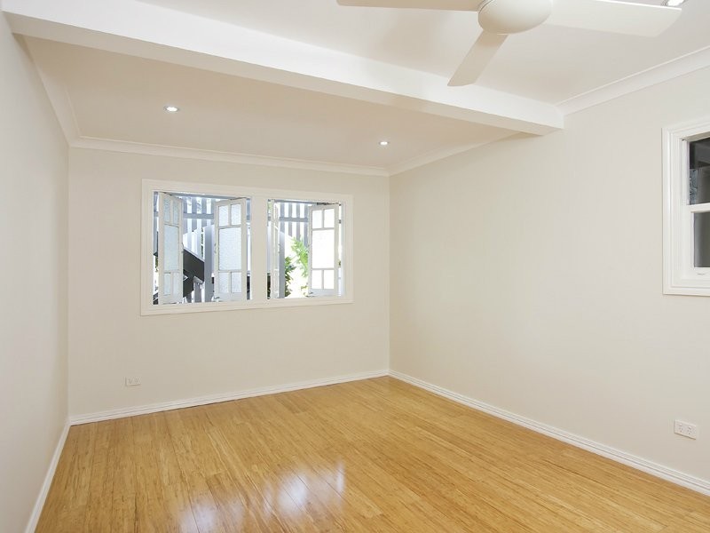 6 Halifax Street, Coorparoo QLD 4151