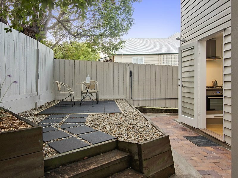 6 Halifax Street, Coorparoo QLD 4151