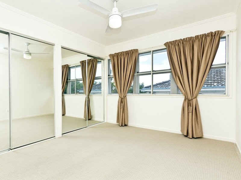 22 Maryland Street, Stafford Heights QLD 4053