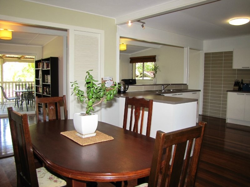 311 Kitchener Road, Stafford Heights QLD 4053