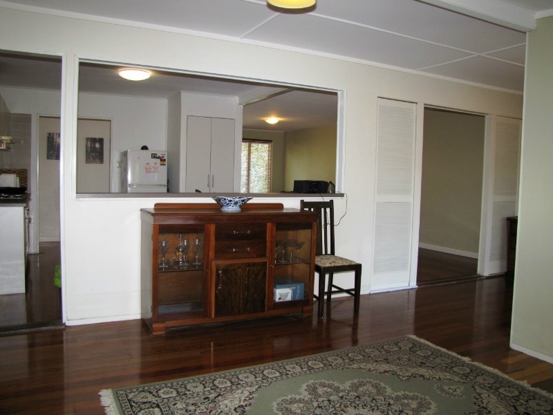 311 Kitchener Road, Stafford Heights QLD 4053