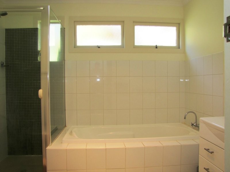 311 Kitchener Road, Stafford Heights QLD 4053