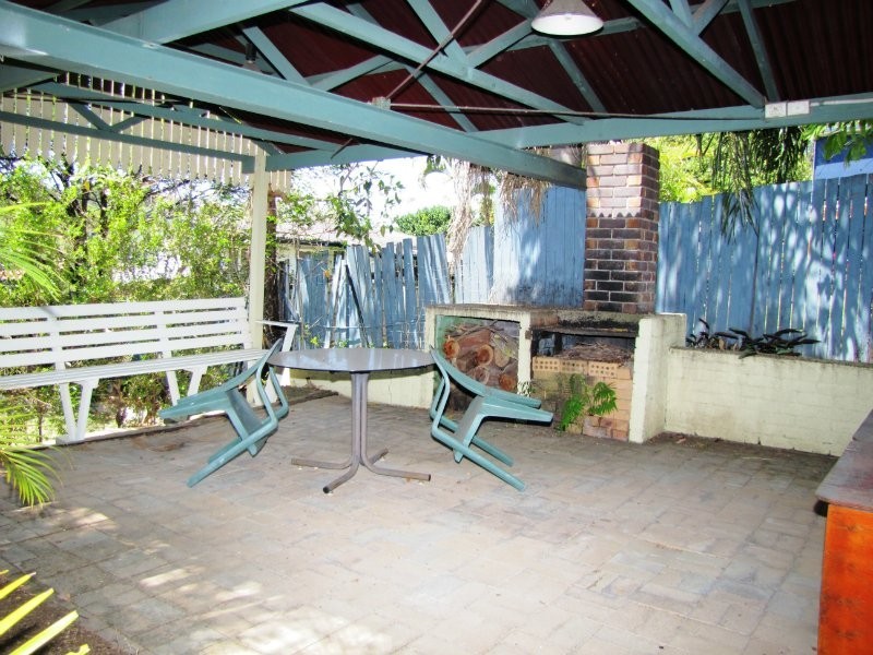 311 Kitchener Road, Stafford Heights QLD 4053