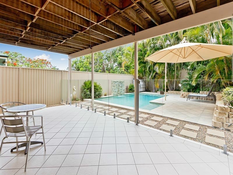 10 Seventh Avenue, Windsor QLD 4030
