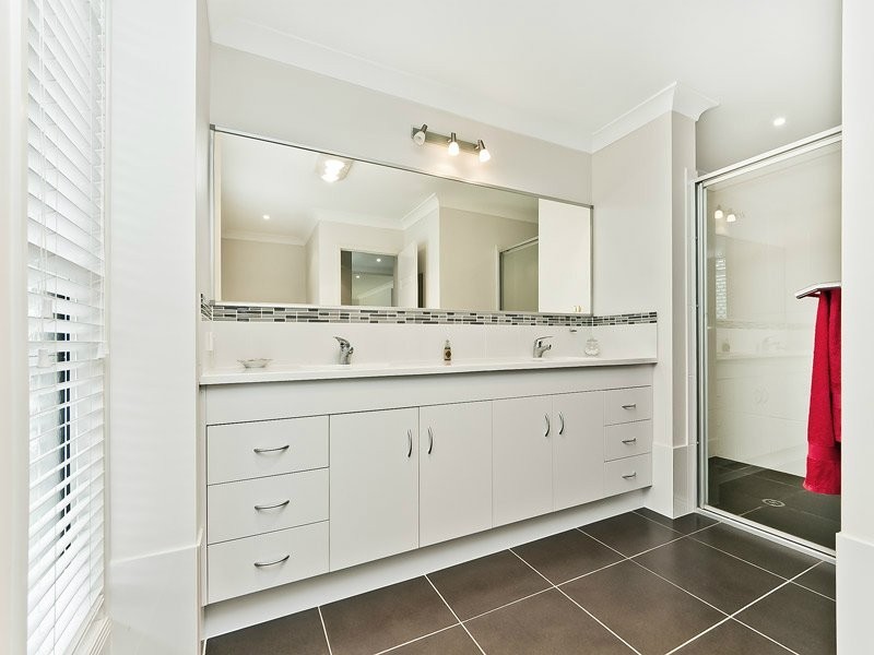 21 Oates Street, Kedron QLD 4031