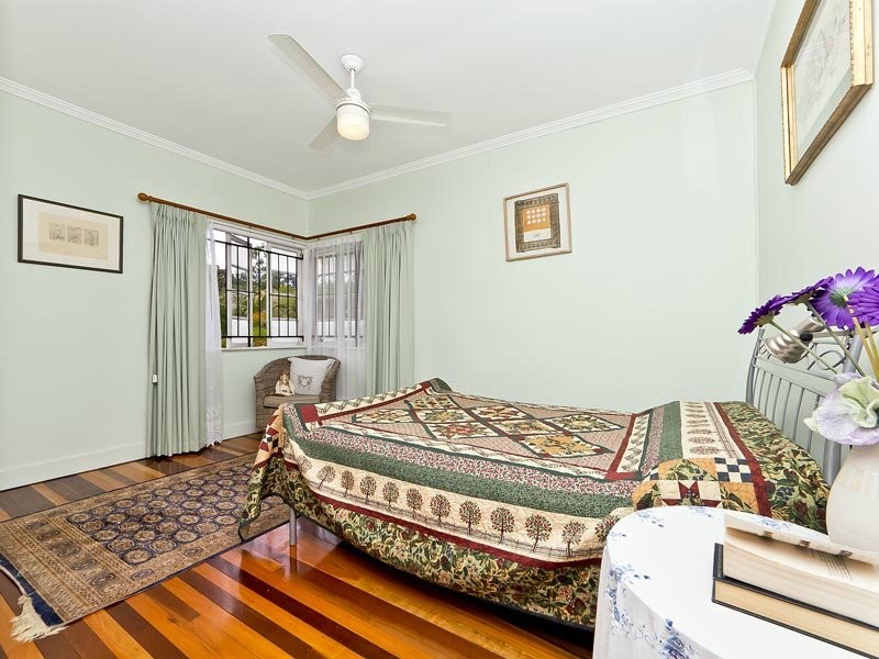 154 Gracemere Street, Grange QLD 4051