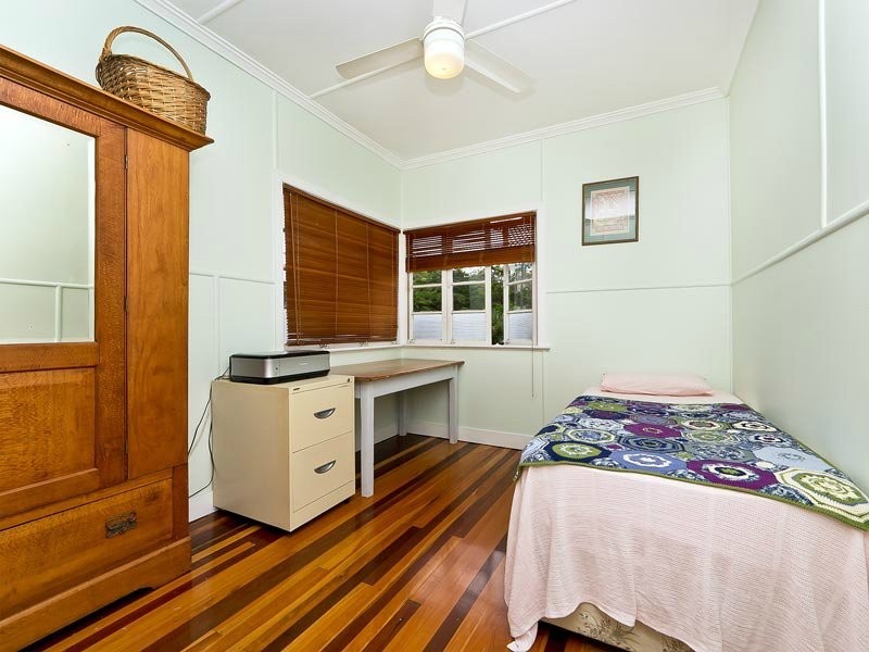 154 Gracemere Street, Grange QLD 4051