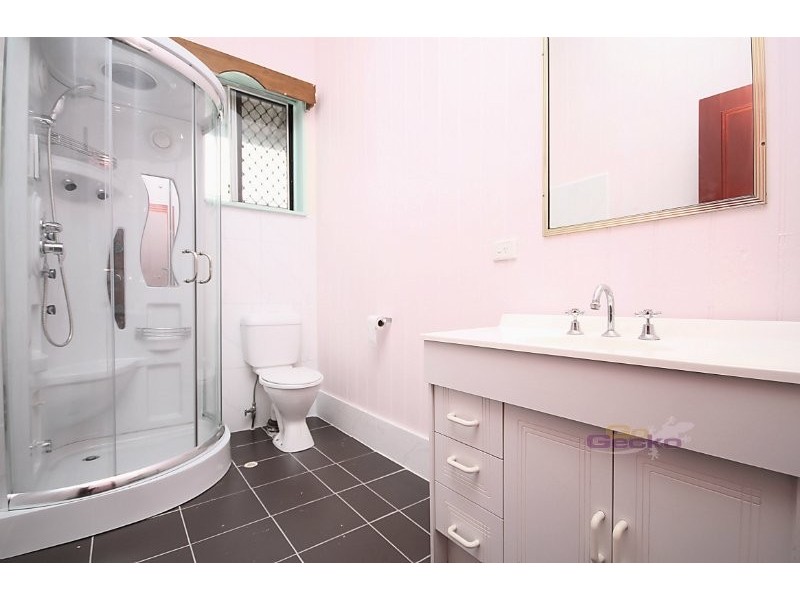 55 Cleveland Street, Greenslopes QLD 4120