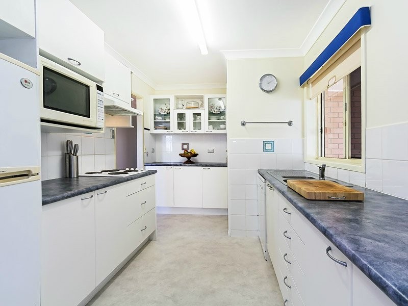 16 Allara Crescent, Ferny Hills QLD 4055