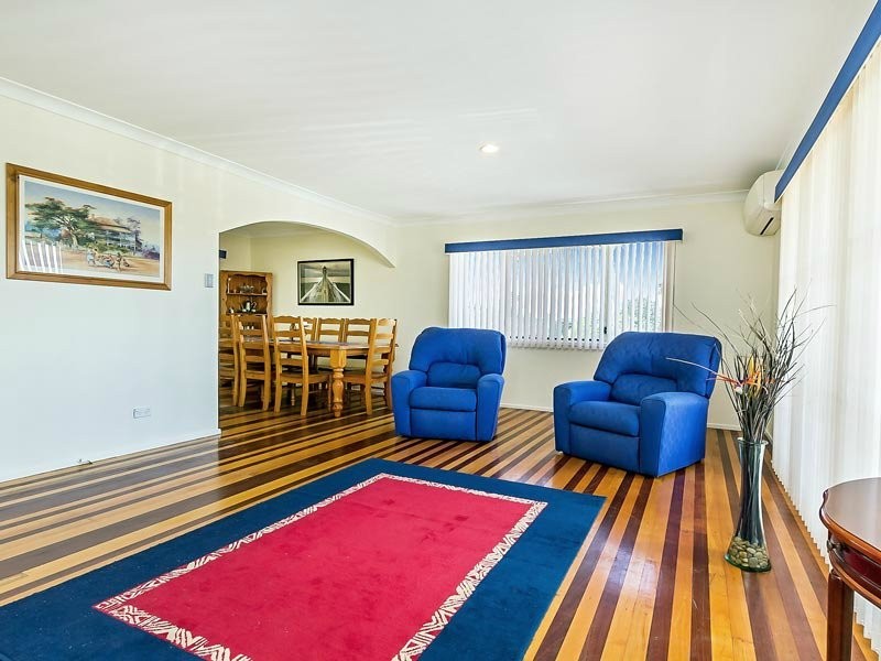 16 Allara Crescent, Ferny Hills QLD 4055