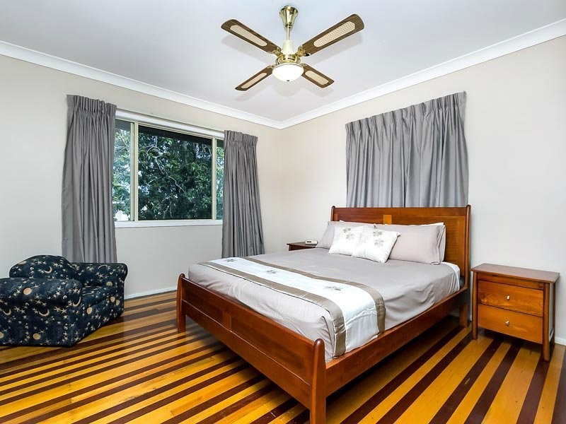 16 Allara Crescent, Ferny Hills QLD 4055