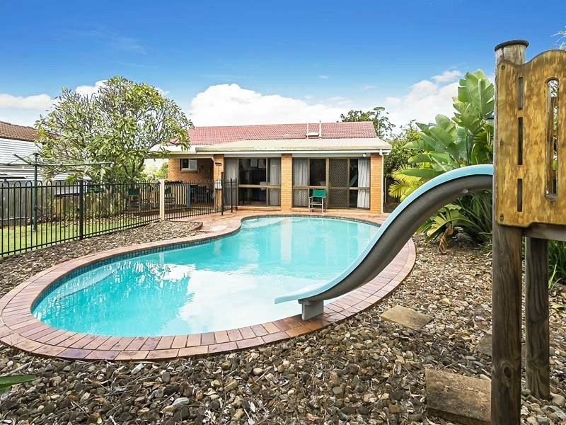 16 Allara Crescent, Ferny Hills QLD 4055