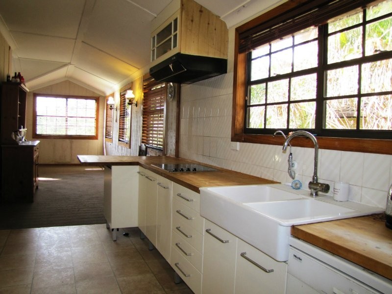 68 Somerset Road, Kedron QLD 4031