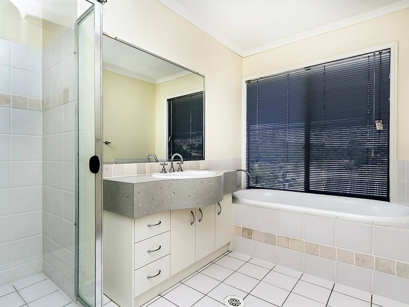 3 Butterwood Court, Arana Hills QLD 4054