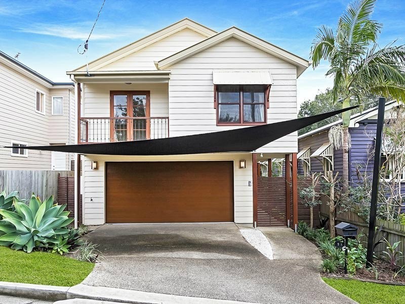 13 Rougham Street, Windsor QLD 4030