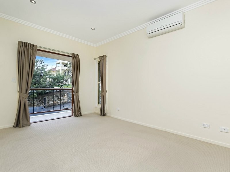 13 Rougham Street, Windsor QLD 4030