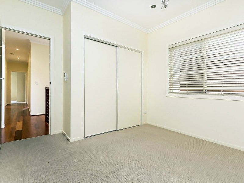 13 Rougham Street, Windsor QLD 4030