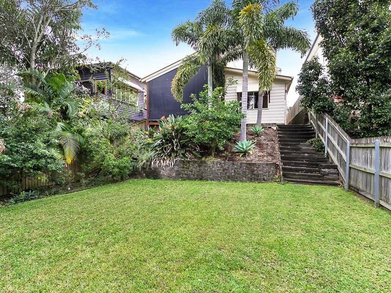 13 Rougham Street, Windsor QLD 4030