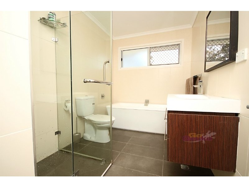 9 Rutherford Street, Stafford Heights QLD 4053