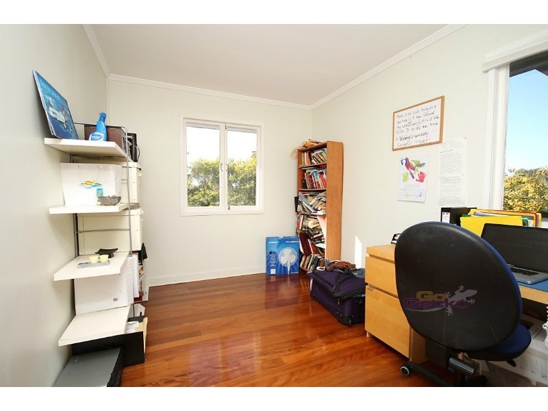 9 Rutherford Street, Stafford Heights QLD 4053