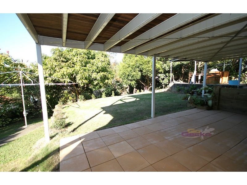 9 Rutherford Street, Stafford Heights QLD 4053