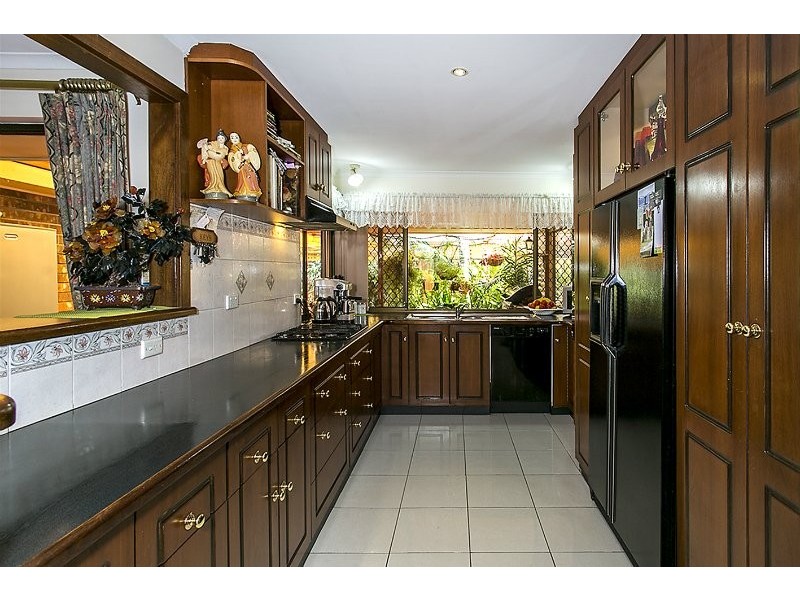 8 Sturt Close, Grange SA 5022