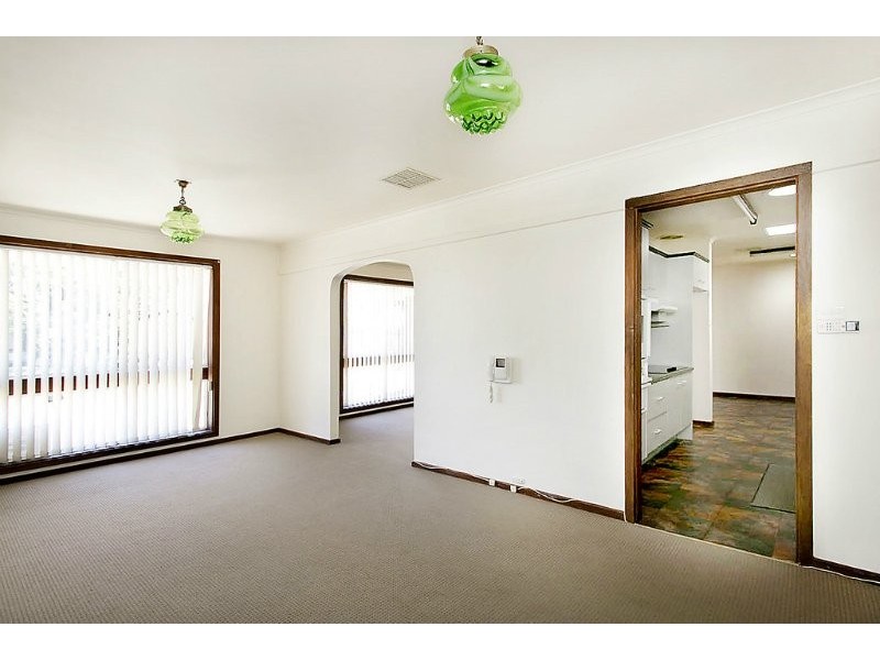 14 Manitoba Way, West Lakes SA 5021