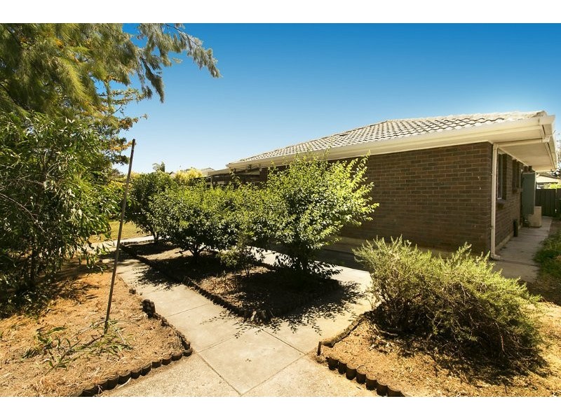 14 Manitoba Way, West Lakes SA 5021