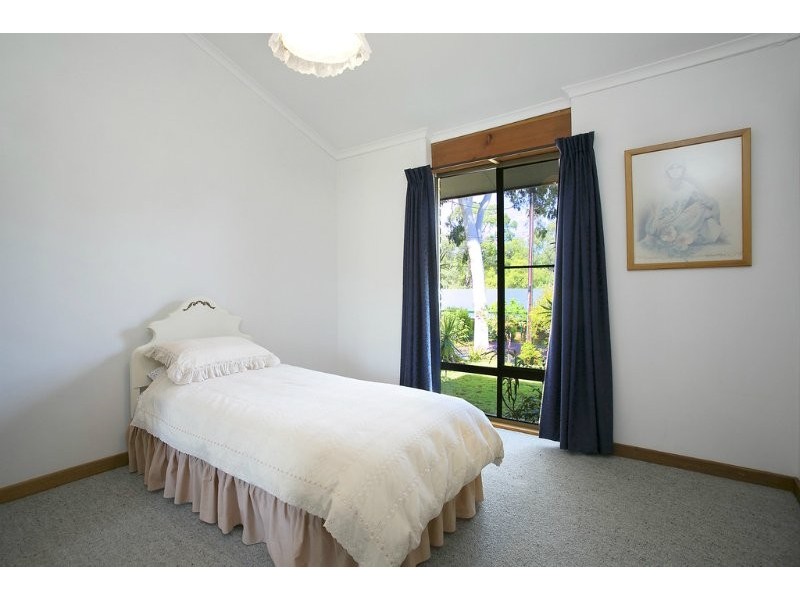 33 Miller Drive, Happy Valley SA 5159