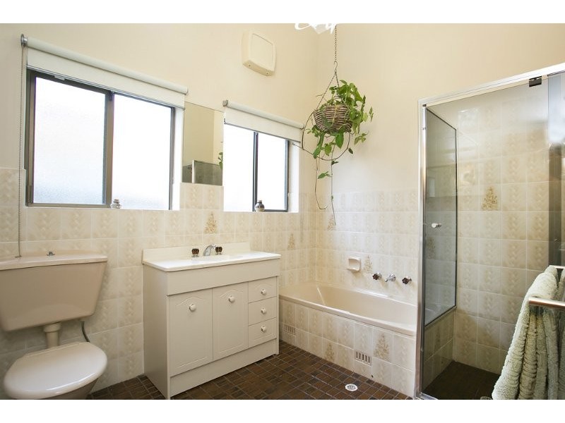 33 Miller Drive, Happy Valley SA 5159